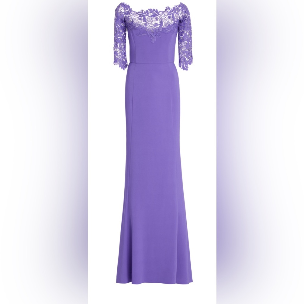 OFF SHOULDER ACORN GUIPURE & CADY GOWN